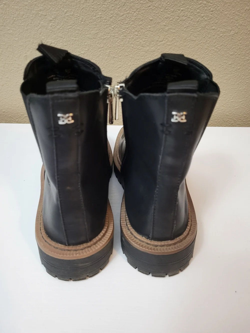 Sam Edelman Women Laguna Black Weatherproof Chelsea Leather Lug Boots size 4